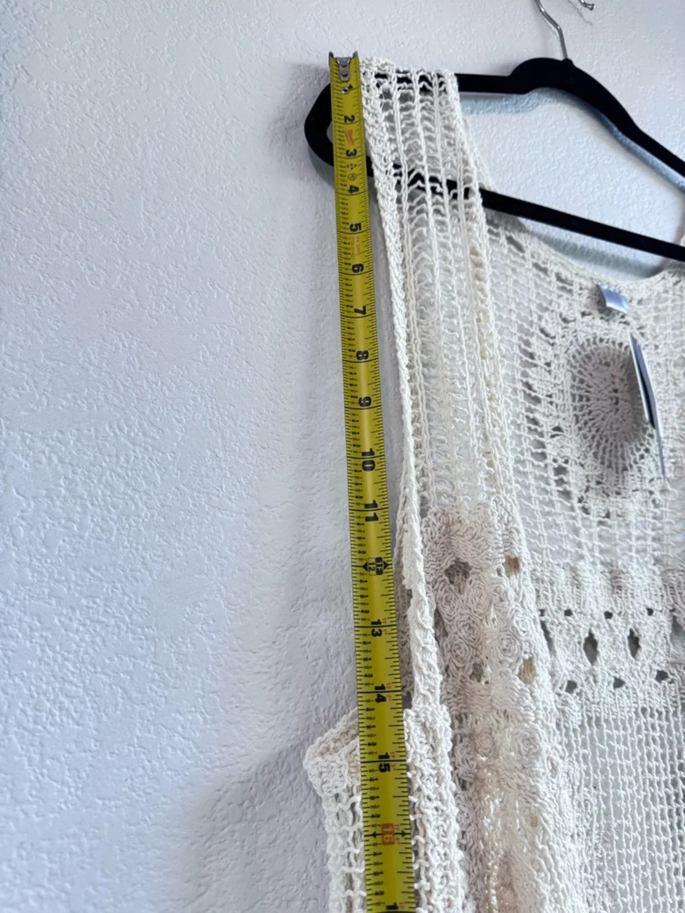 D&Y Nordstrom Rack Brand Beige Crochet Openwork Vest. Size OS. - Picture 9 of 14
